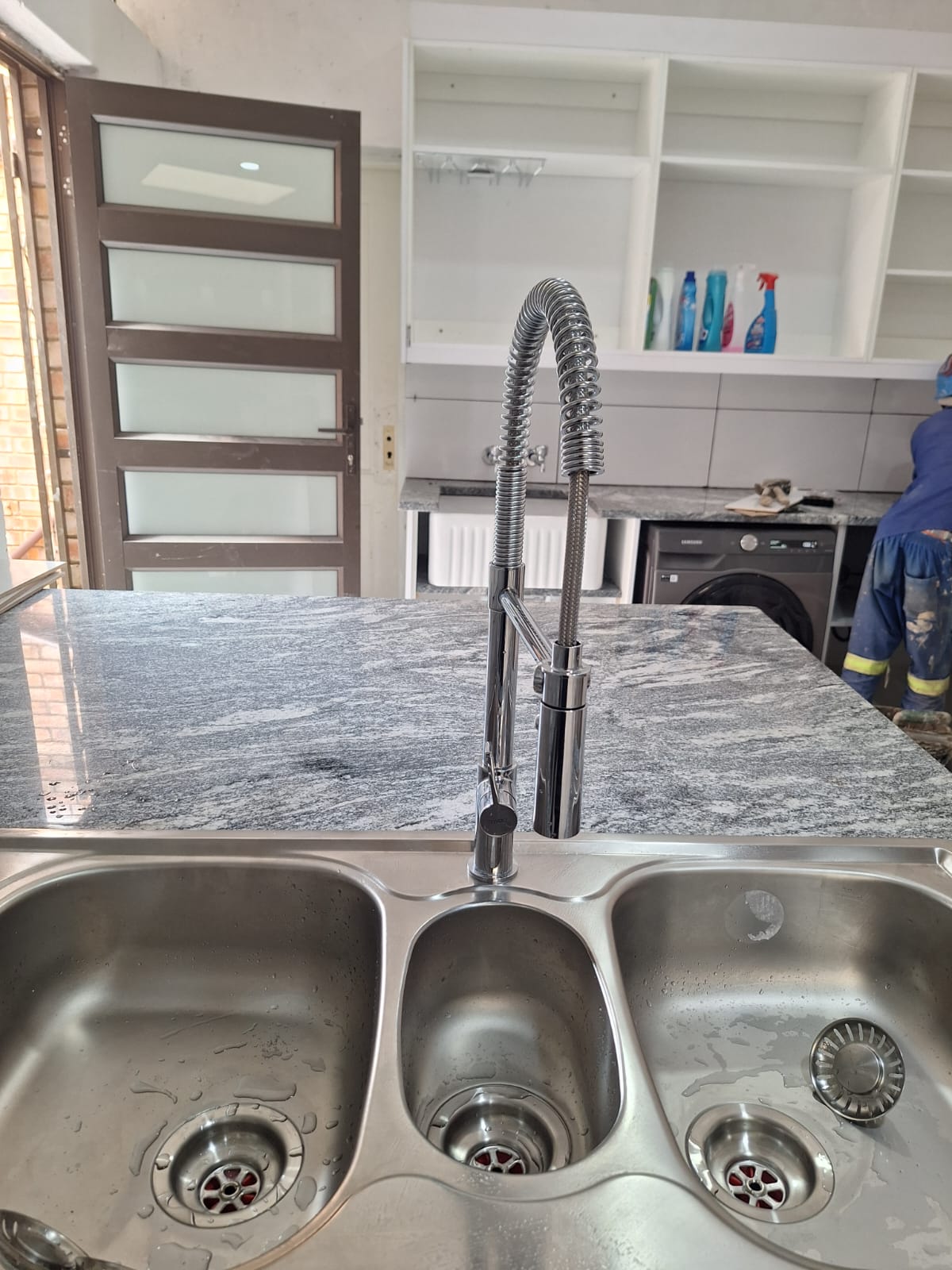 Sink installation