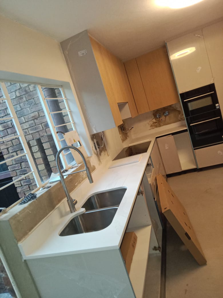 Kitchen plumbing installation